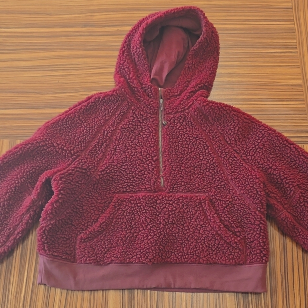 Lululemon Scuba, medium, Wool and Cotton hooded sweater/pullover in burgundy.